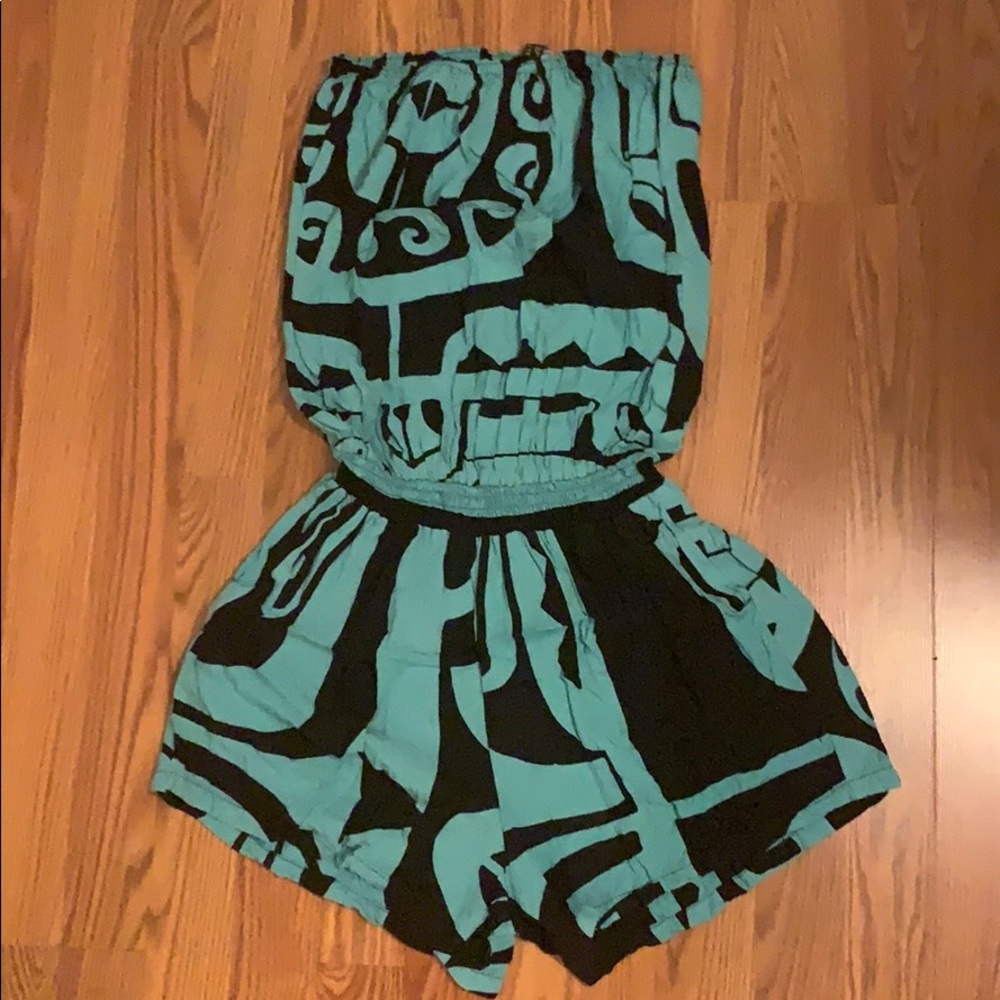 Wahine Toa romper size L